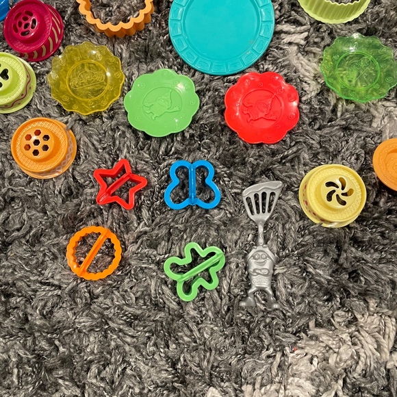 Play-Doh rainbow cake set Cupcake Decoration Kit Arts & Crafts - Picture 6 of 7